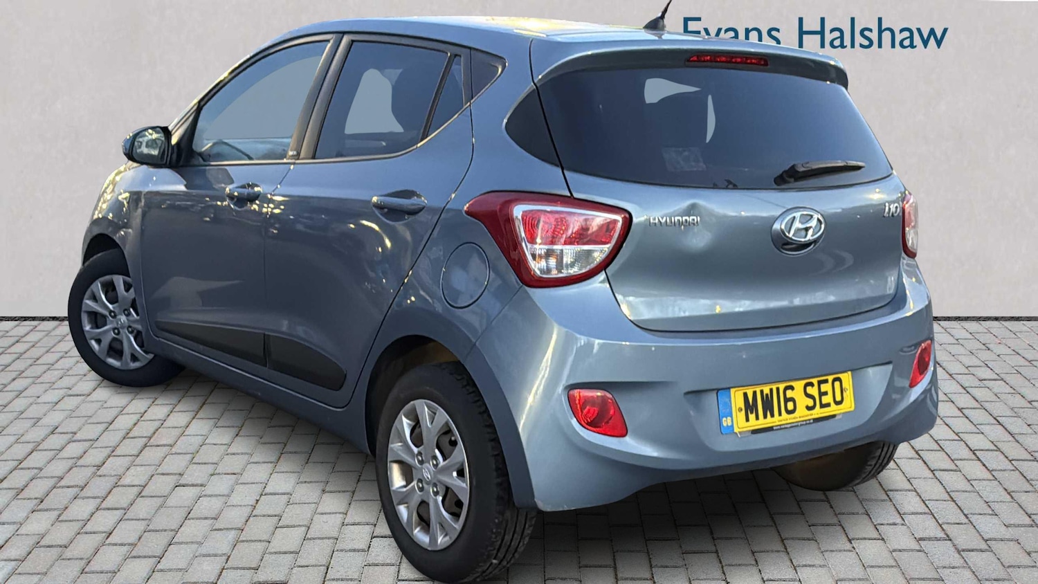 Used Hyundai i10 2016 for sale - 77361528: Photo 2