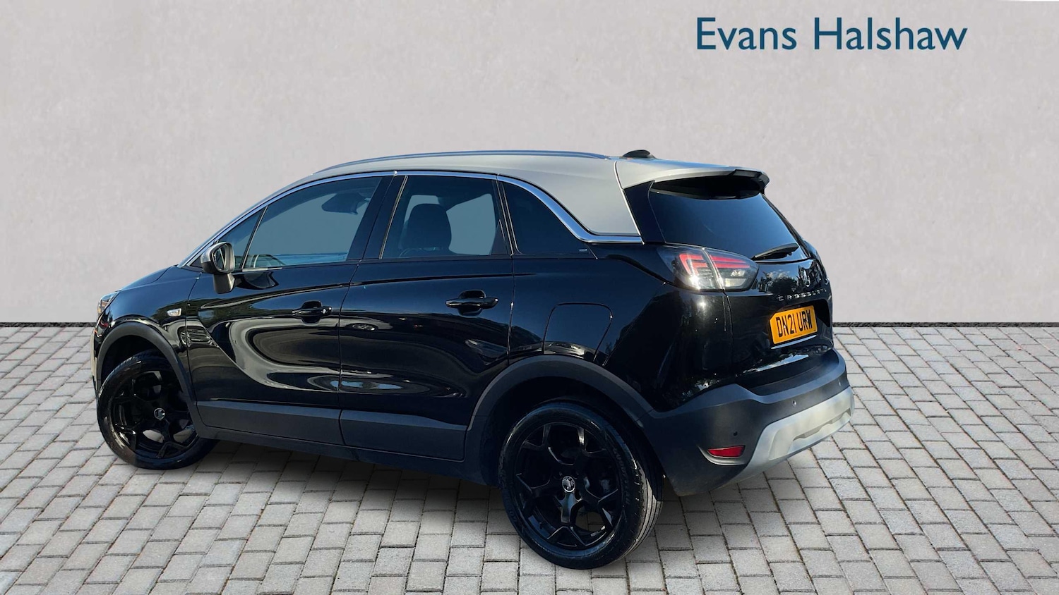 Used Vauxhall Crossland 2021 for sale - 76329149: Photo 2
