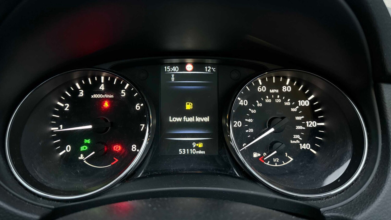 Used Nissan Qashqai 2015 for sale - 76774254: Photo 9