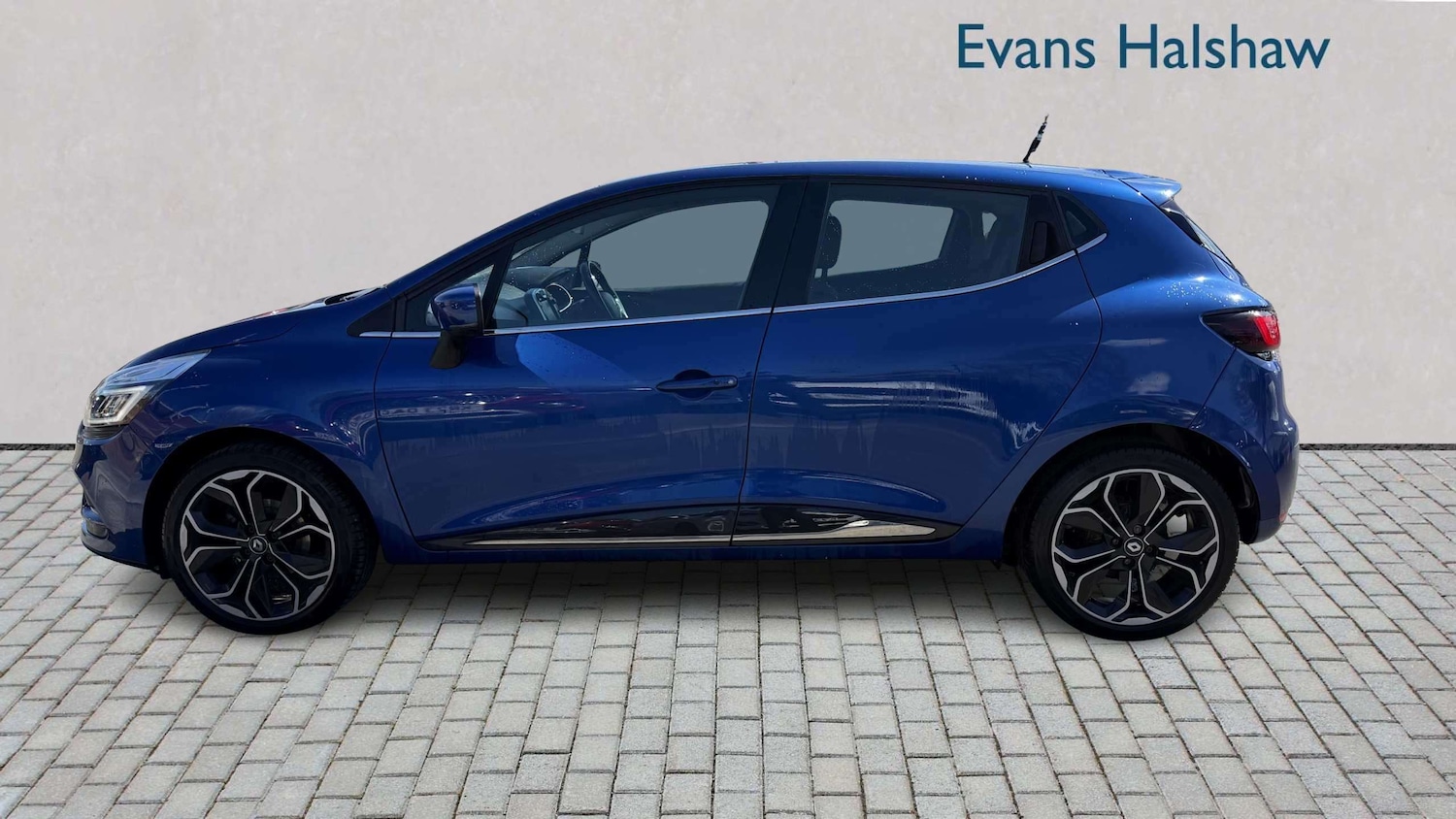 Used Renault Clio 2017 for sale - 78118690: Photo 3