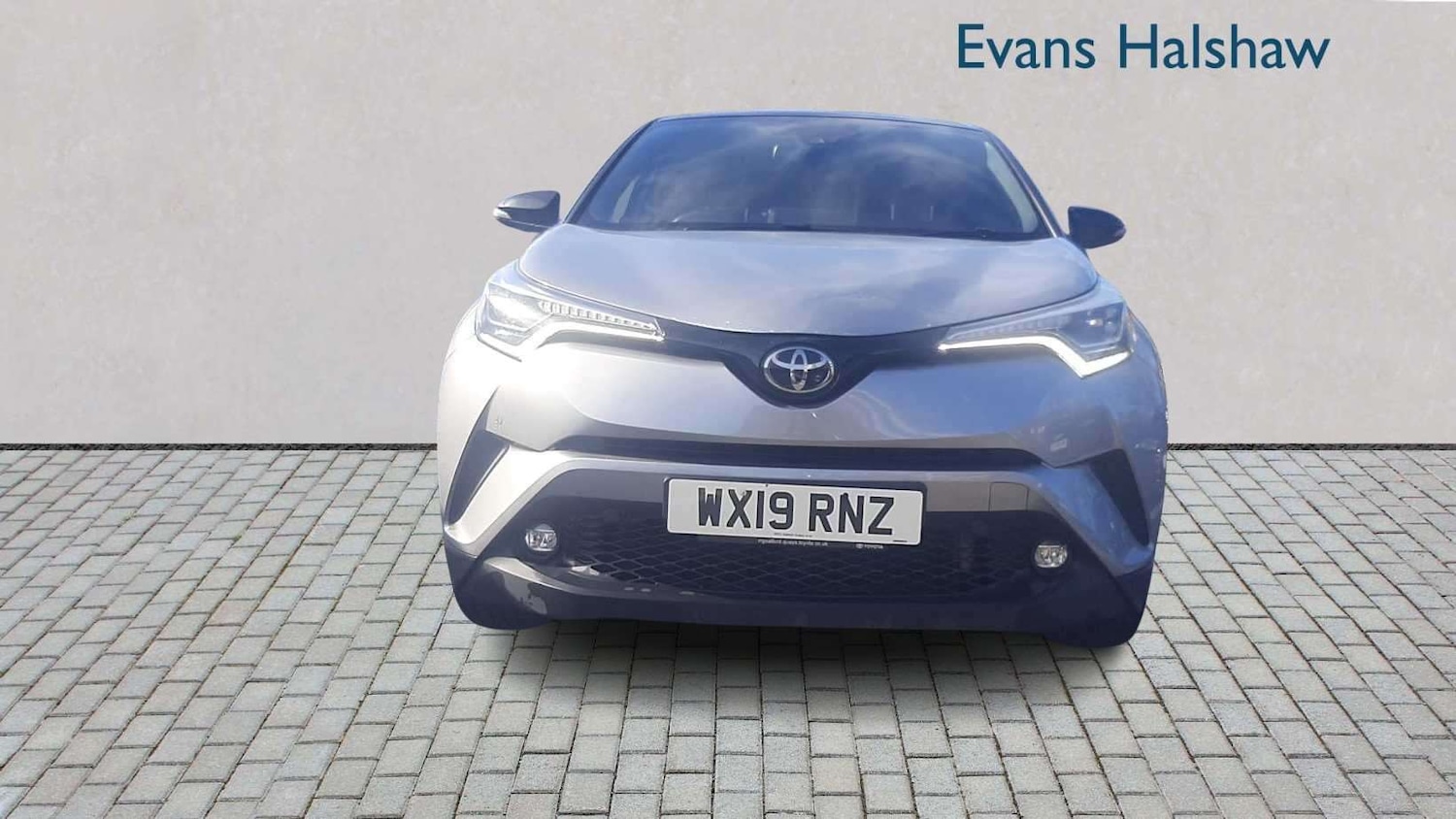 Used Toyota C-HR 2019 for sale - 77756675: Photo 2