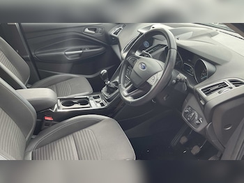 Used Ford Kuga 2017 for sale - 76141530: Photo 3