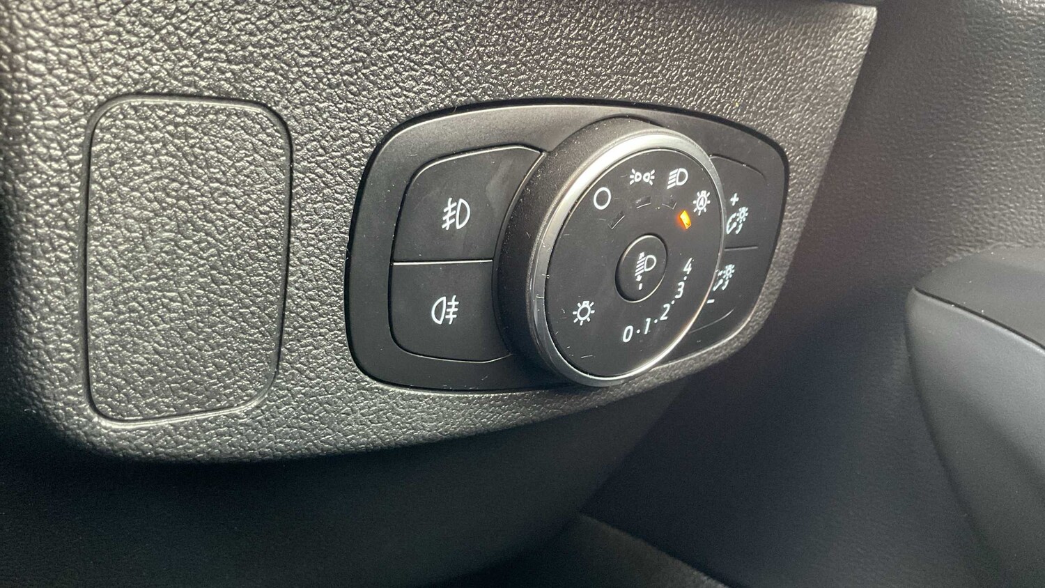 Used Ford Focus 2023 for sale - 76501790: Photo 20