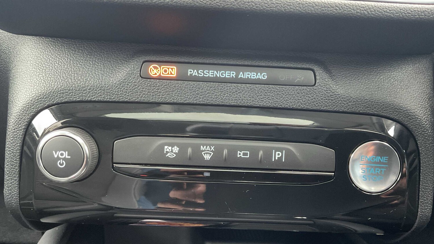 Used Ford Kuga 2024 for sale - 76087870: Photo 29