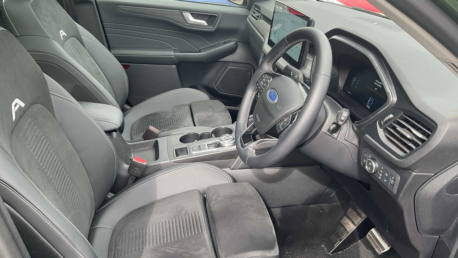 Used Ford Kuga 2024 for sale - 76087870: Photo 3