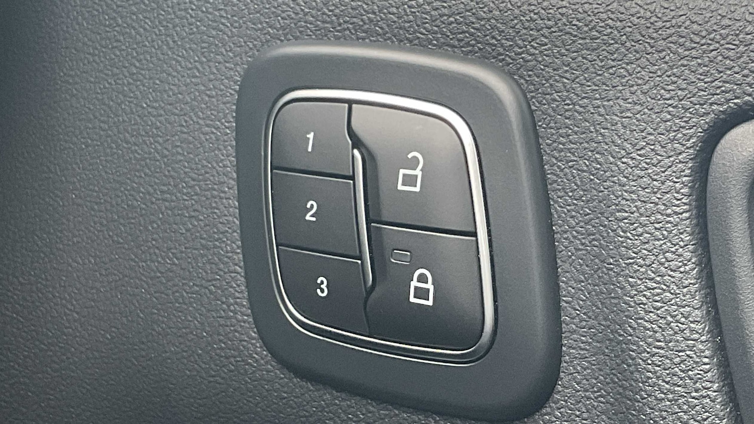 Used Ford Kuga 2024 for sale - 76087870: Photo 30