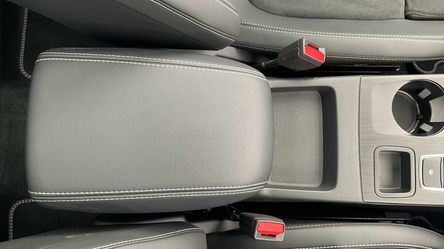 Used Ford Kuga 2024 for sale - 76087870: Photo 34