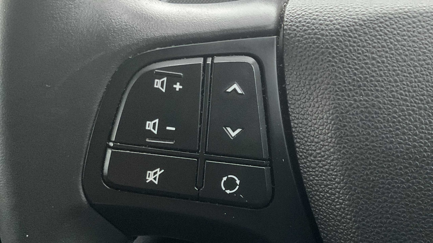 Used Hyundai i10 2019 for sale - 76967891: Photo 19