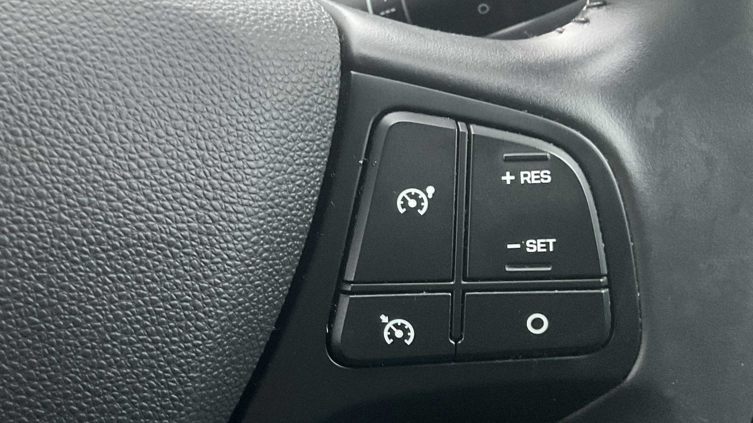 Used Hyundai i10 2019 for sale - 76967891: Photo 20