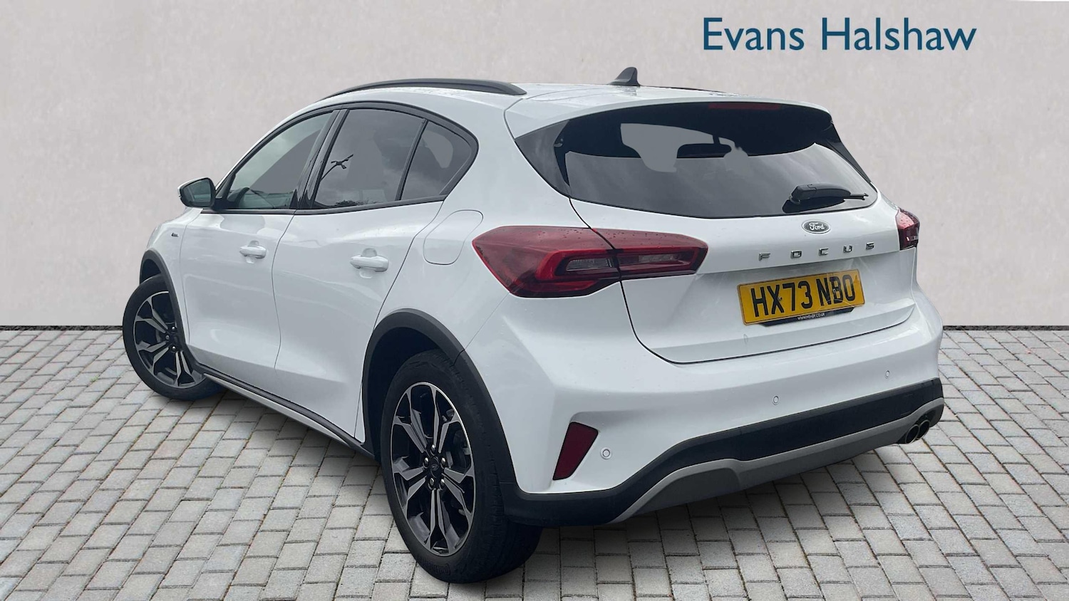 Used Ford Focus 2023 for sale - 76435772: Photo 2