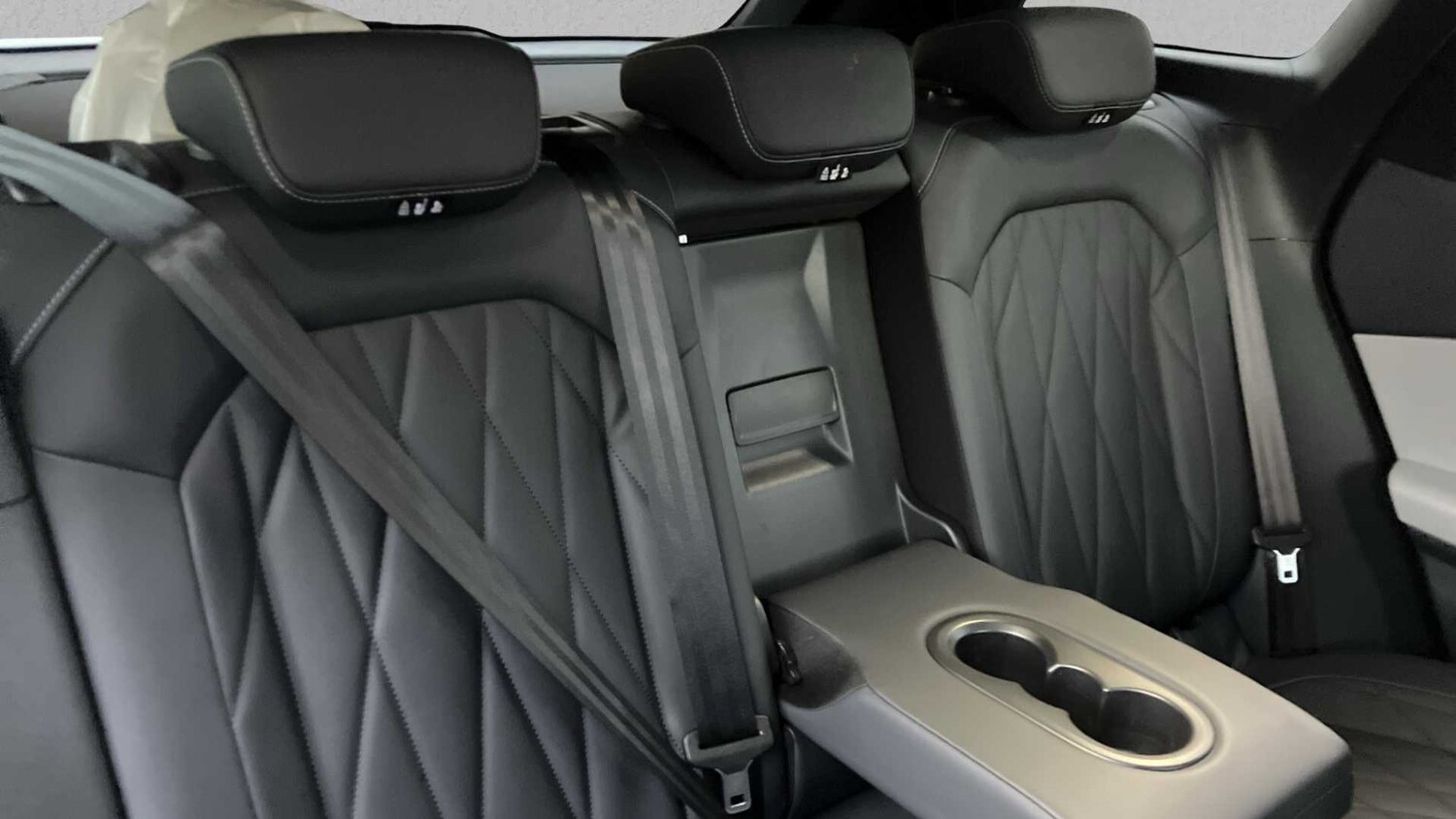 Used Ford Explorer 2024 for sale - 78161427: Photo 12