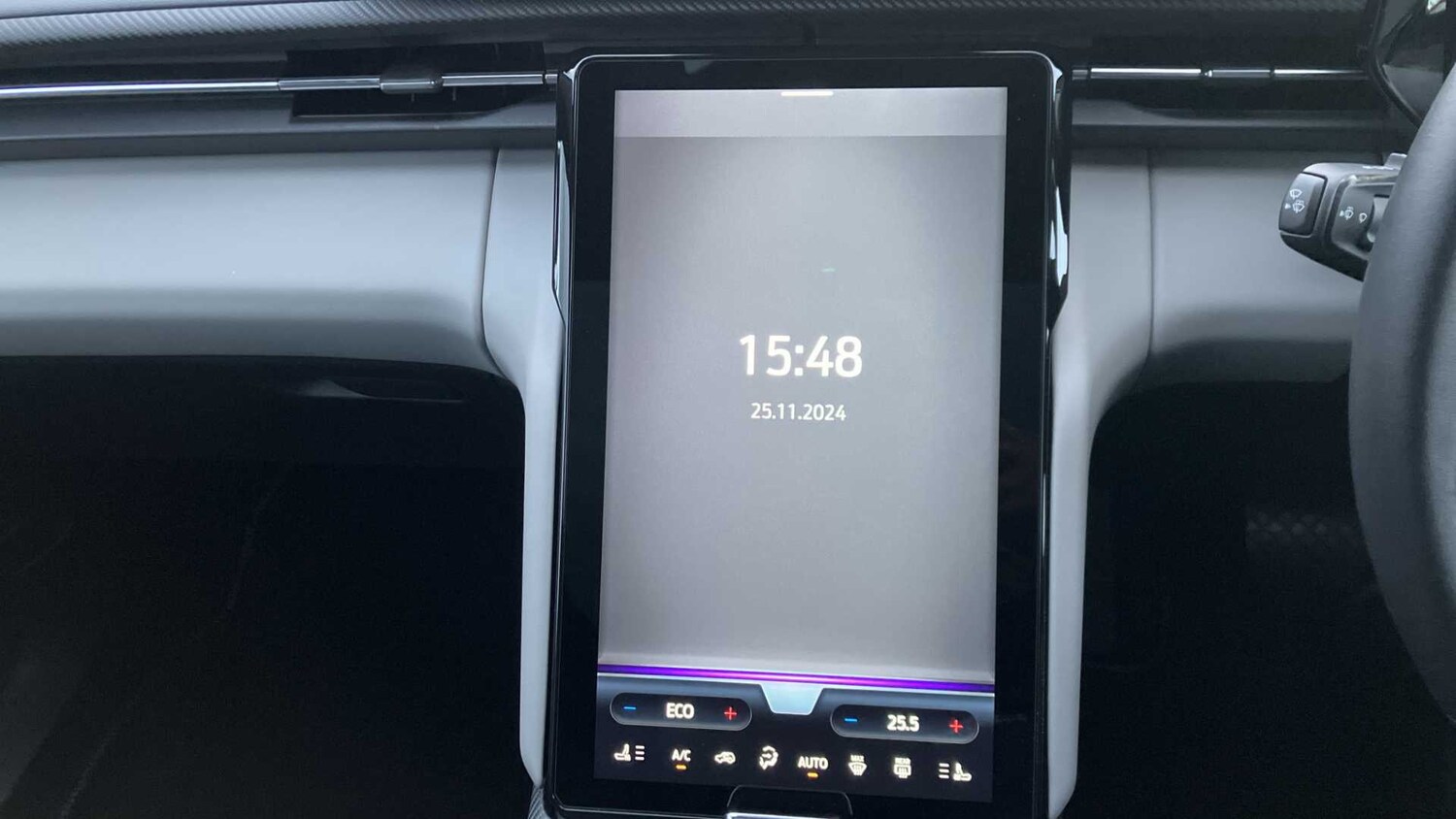 Used Ford Explorer 2024 for sale - 78161427: Photo 18