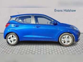 Used Hyundai i10 2023 for sale - 76636797: Photo