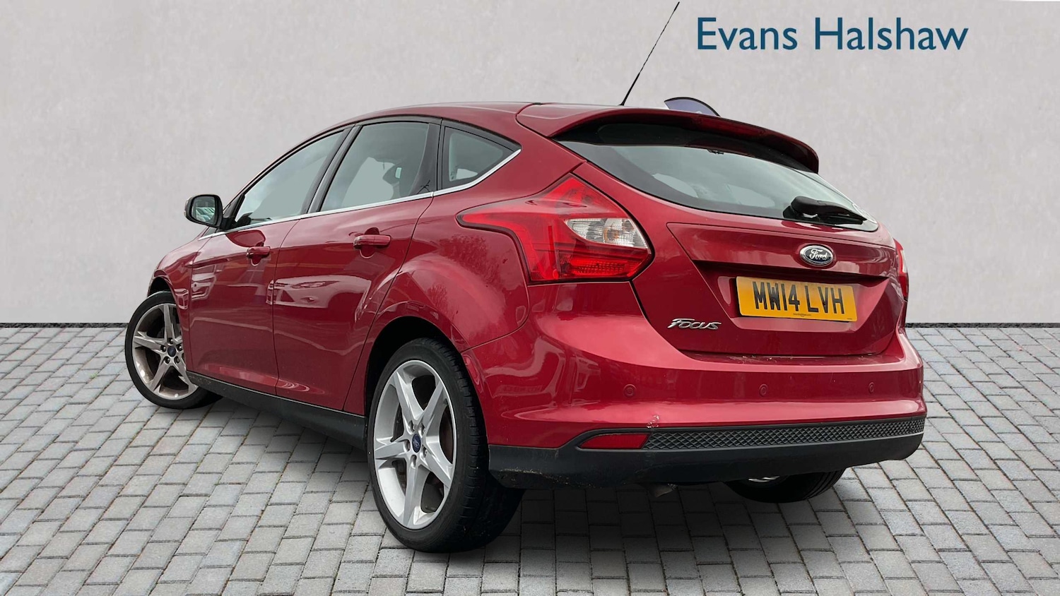 Used Ford Focus 2014 for sale - 76460281: Photo 2