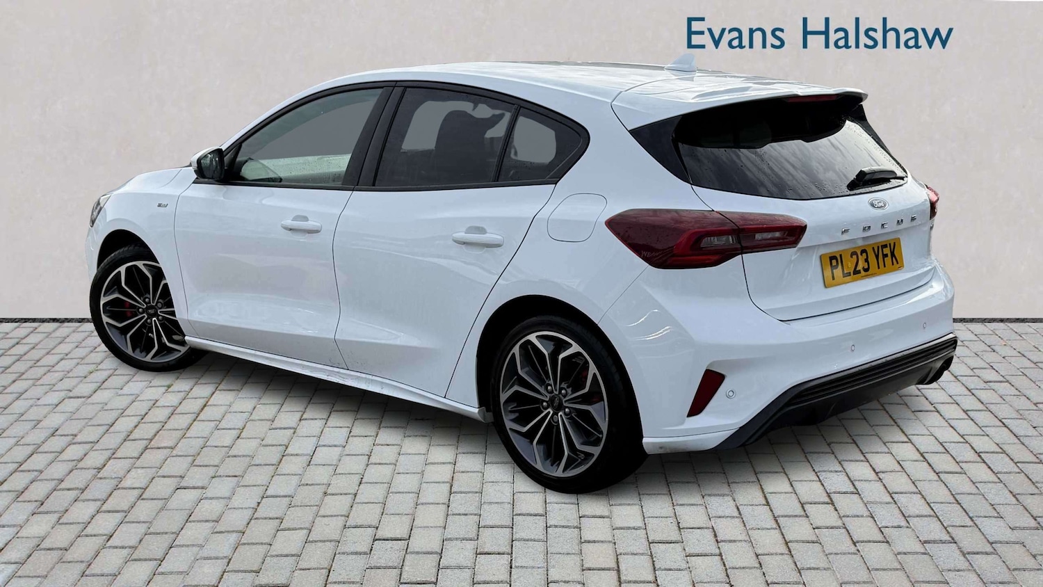 Used Ford Focus 2023 for sale - 77972576: Photo 2