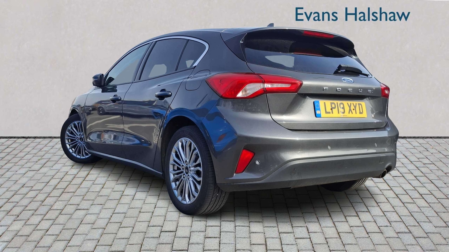 Used Ford Focus 2019 for sale - 77996138: Photo 2