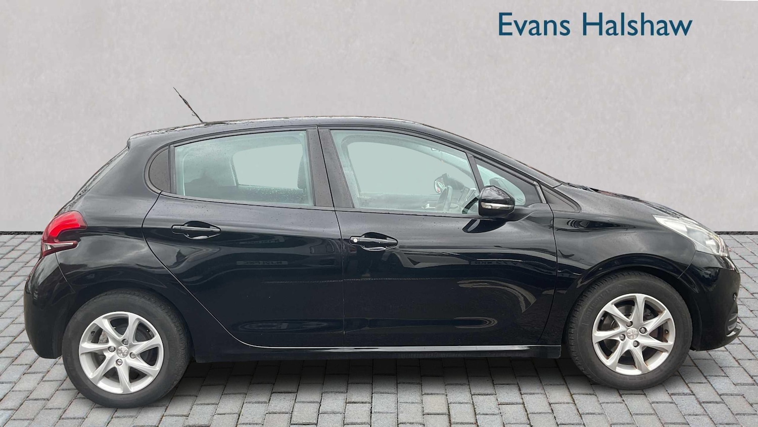 Used Peugeot 208 2017 for sale - 77316447: Photo 7