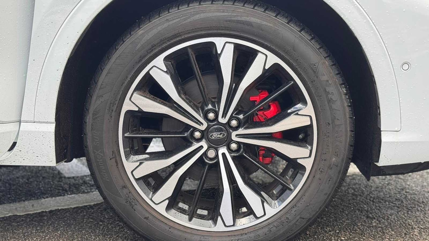 Used Ford Kuga 2022 for sale - 77615370: Photo 2