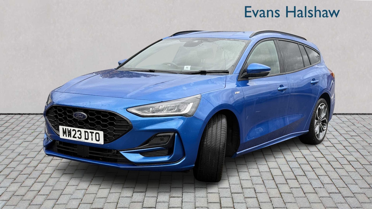 Used Ford Focus 2023 for sale - 76339681: Photo 2