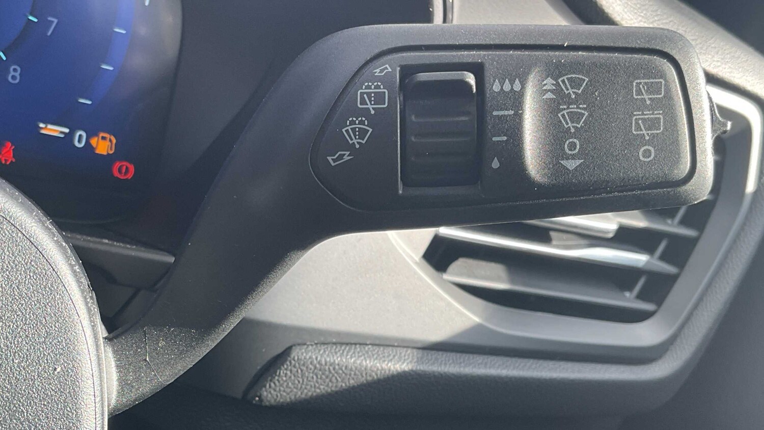 Used Ford Focus 2023 for sale - 76339681: Photo 28