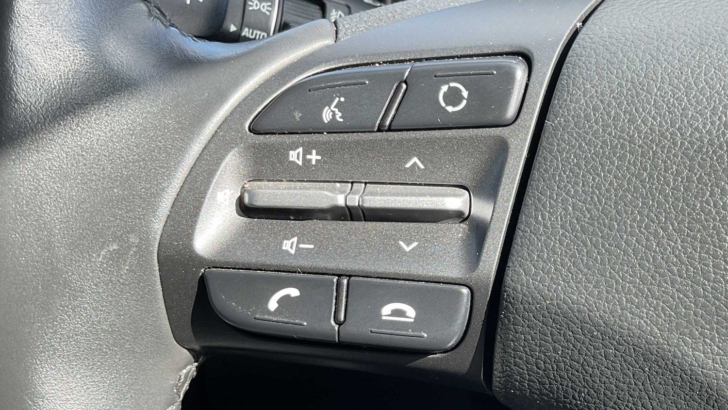 Used Hyundai KONA 2018 for sale - 76442415: Photo 23