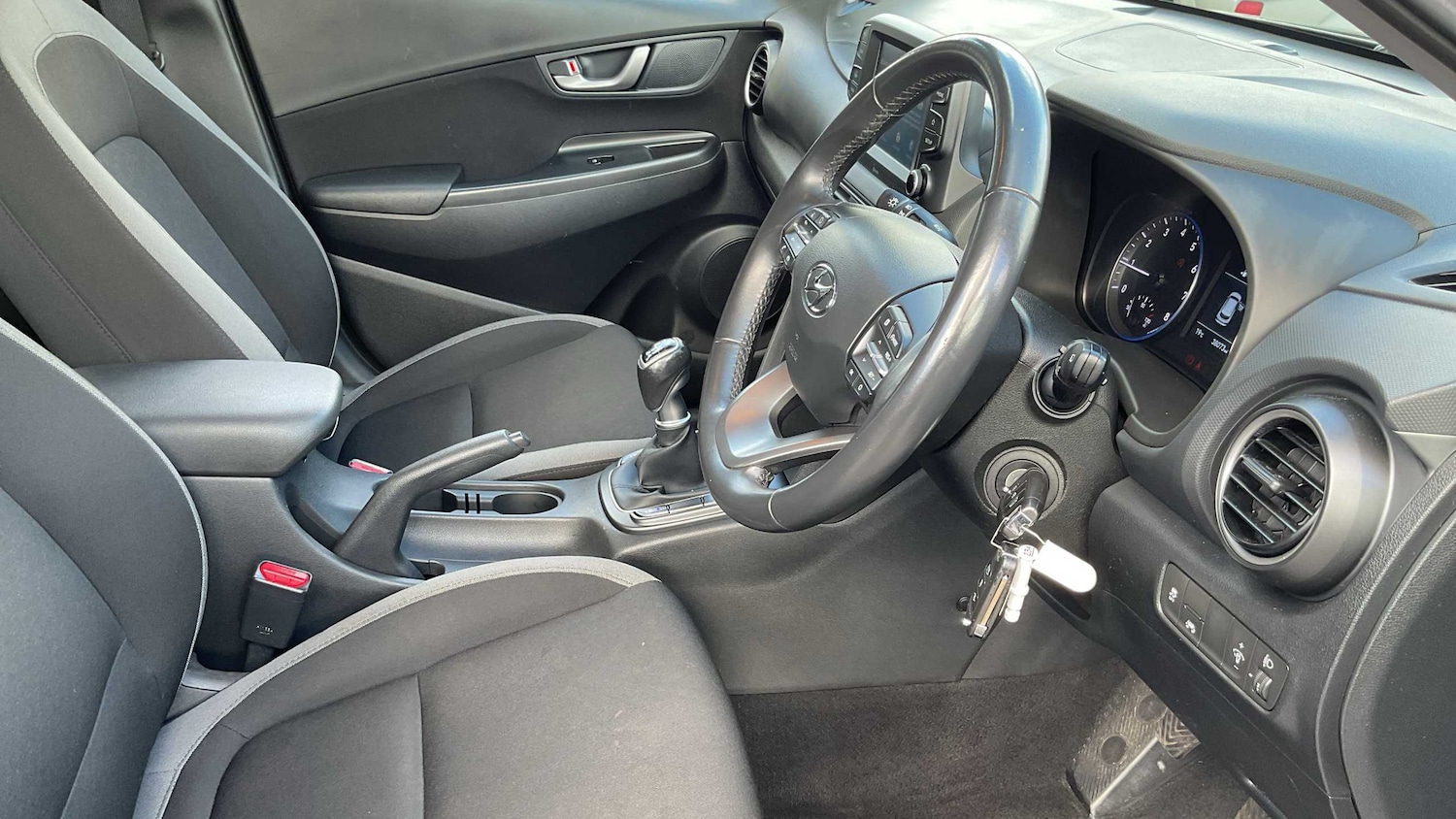 Used Hyundai KONA 2018 for sale - 76442415: Photo 8