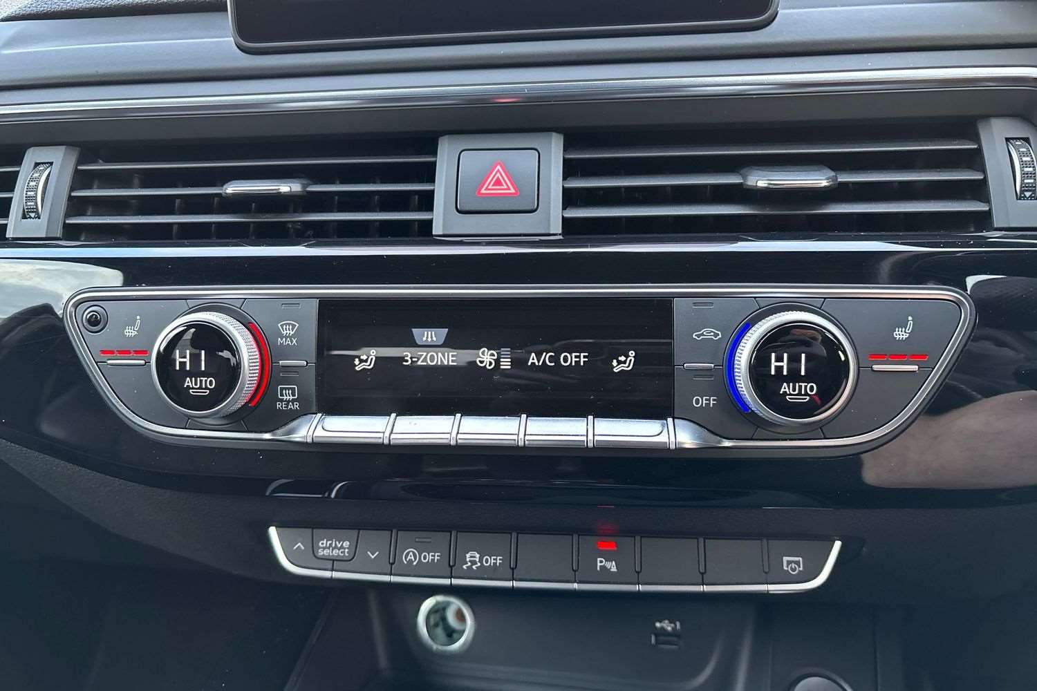 Used Audi A4 2018 for sale - 77565749: Photo 32