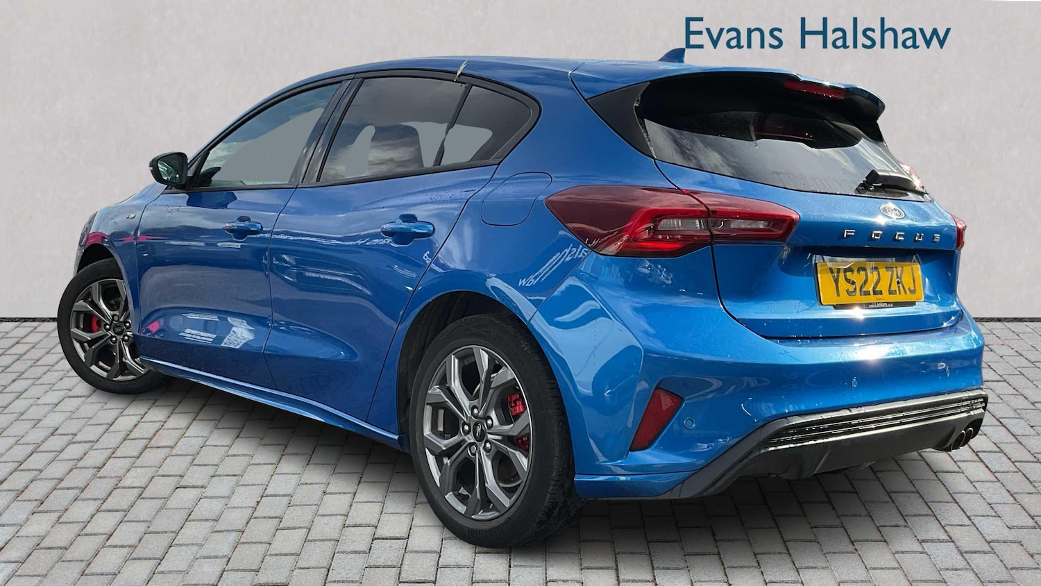 Used Ford Focus 2022 for sale - 76411194: Photo 2