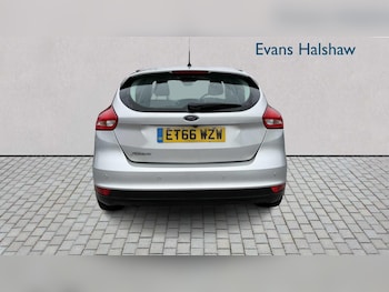 Used Ford Focus 2017 for sale - 77334055: Photo