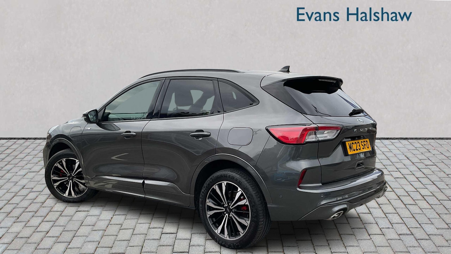 Used Ford Kuga 2023 for sale - 76156186: Photo 2