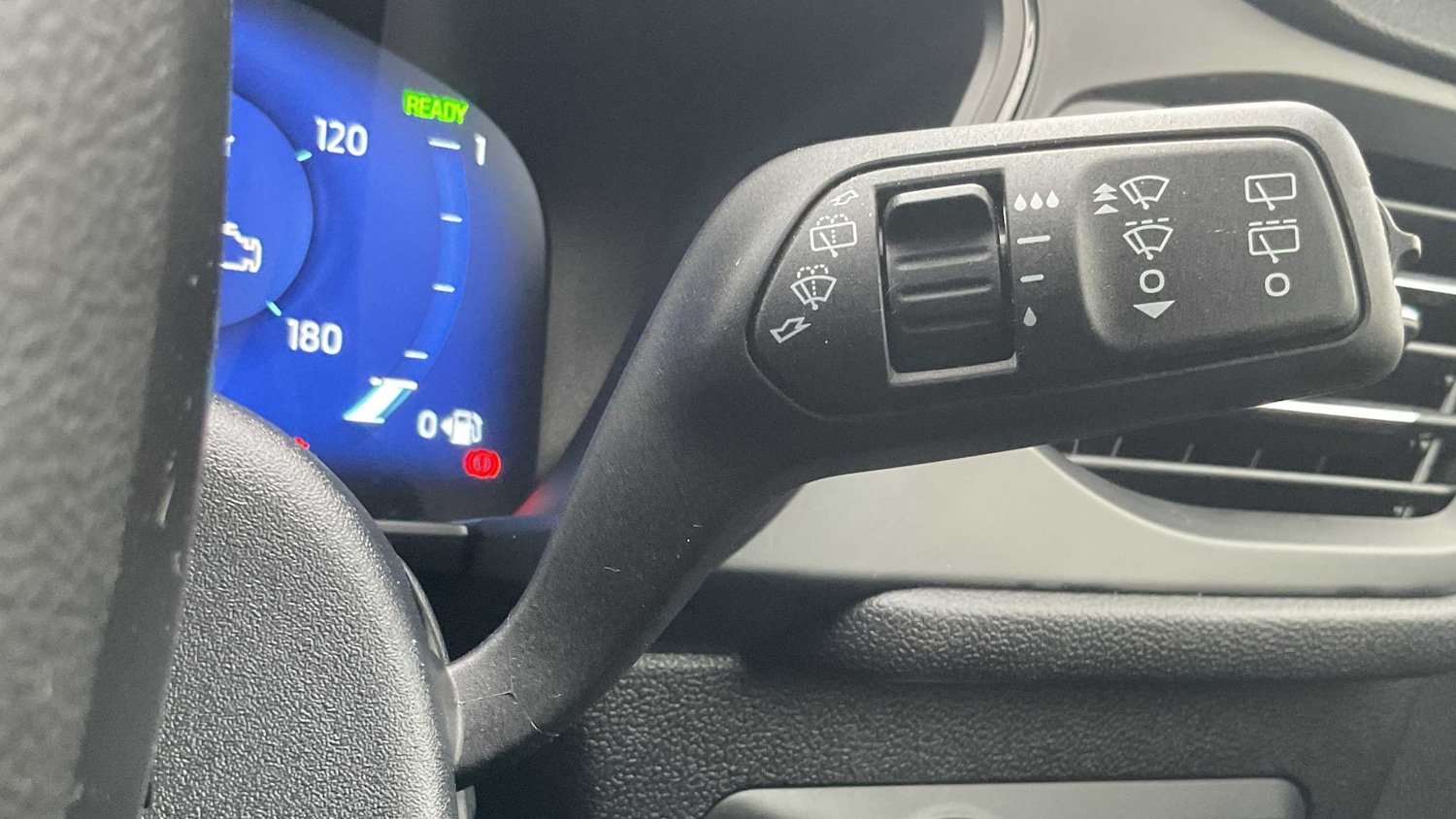 Used Ford Kuga 2023 for sale - 76156186: Photo 25