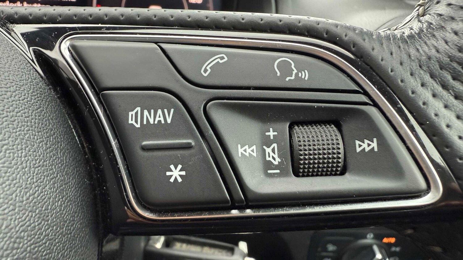 Used Audi Q2 for sale - 78052353: Photo 13