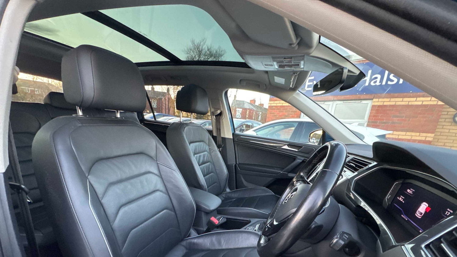 Used Volkswagen Tiguan Allspace 2021 for sale - 76610663: Photo 5