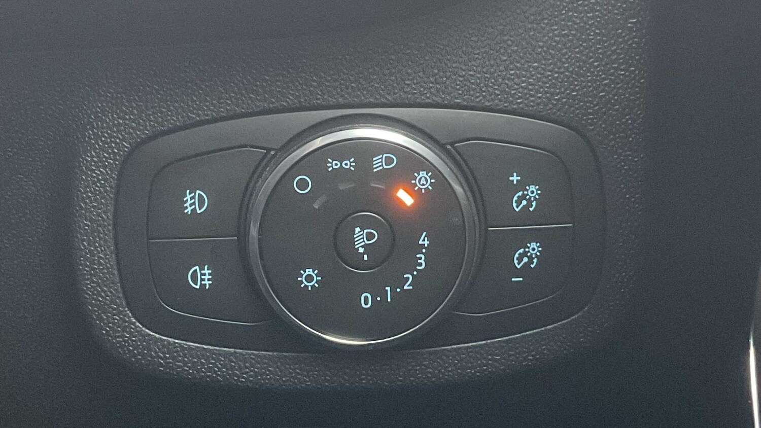 Used Ford Fiesta 2023 for sale - 76435630: Photo 25