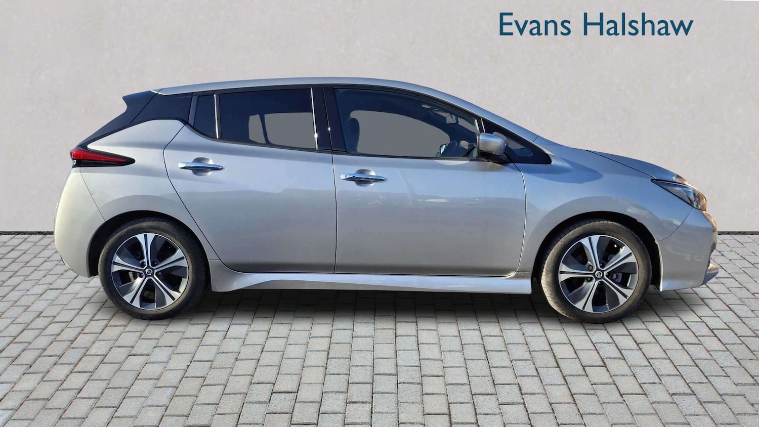 Used Nissan Leaf 2021 for sale - 77772301: Photo 3