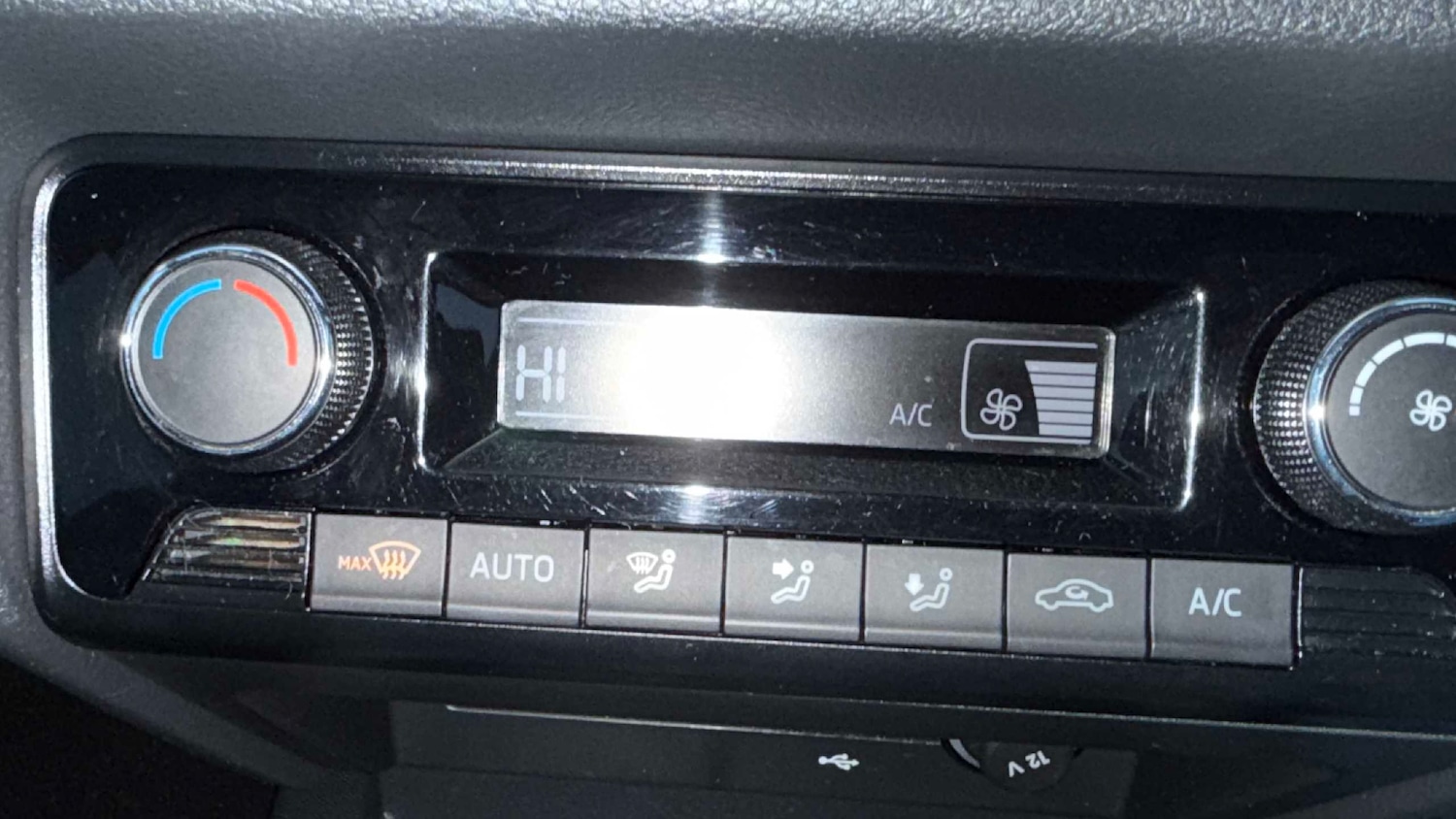 Used Skoda Fabia 2018 for sale - 77123365: Photo 26