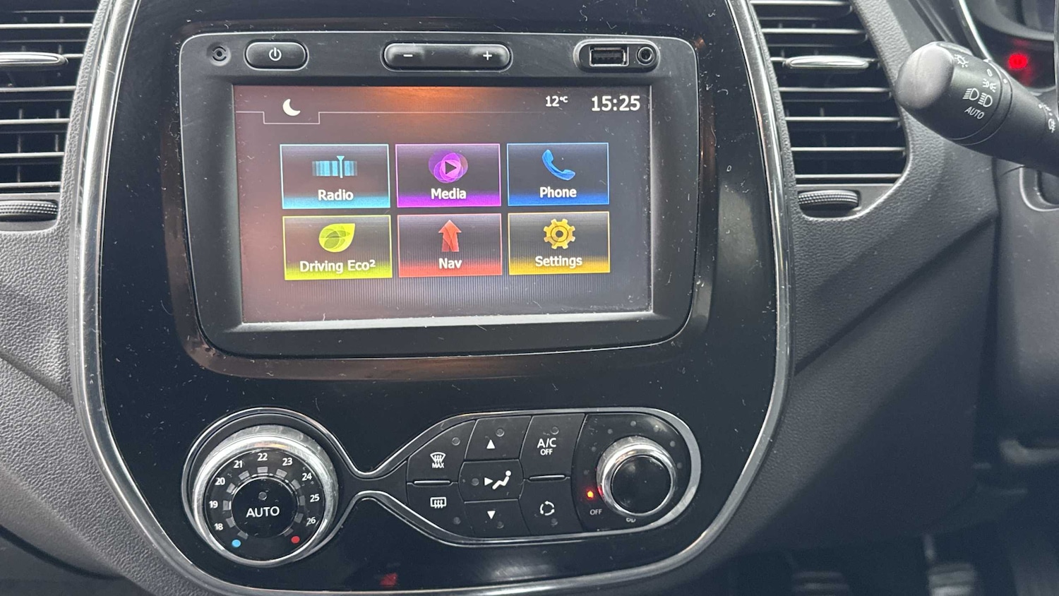 Used Renault Captur 2017 for sale - 76298403: Photo 11