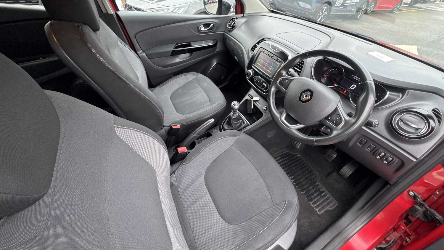 Used Renault Captur 2017 for sale - 76298403: Photo 12