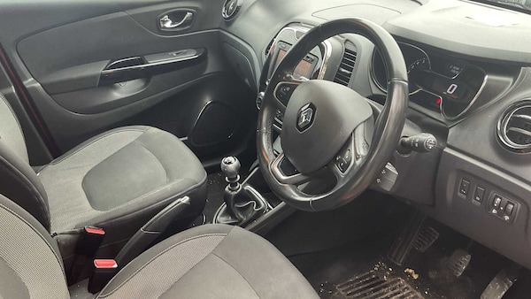 Used Renault Captur 2017 for sale - 76298403: Photo 3