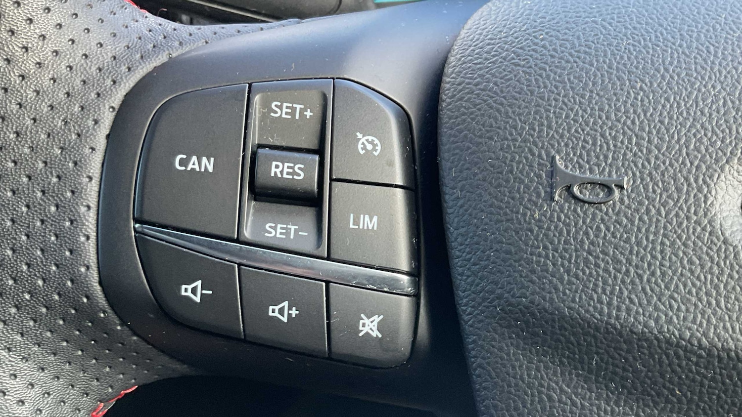 Used Ford Focus 2023 for sale - 75944430: Photo 23