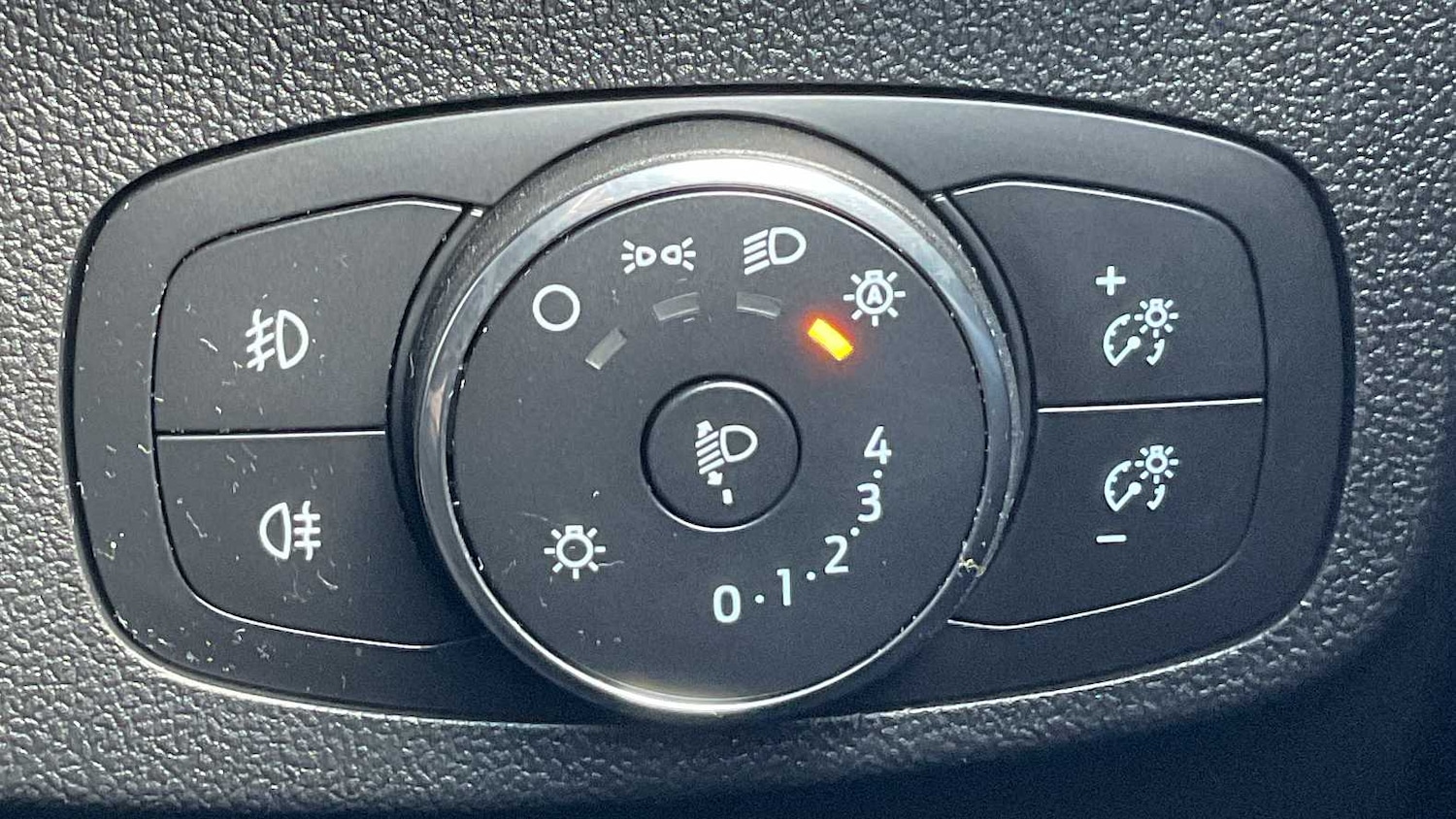 Used Ford Focus 2023 for sale - 75944430: Photo 25