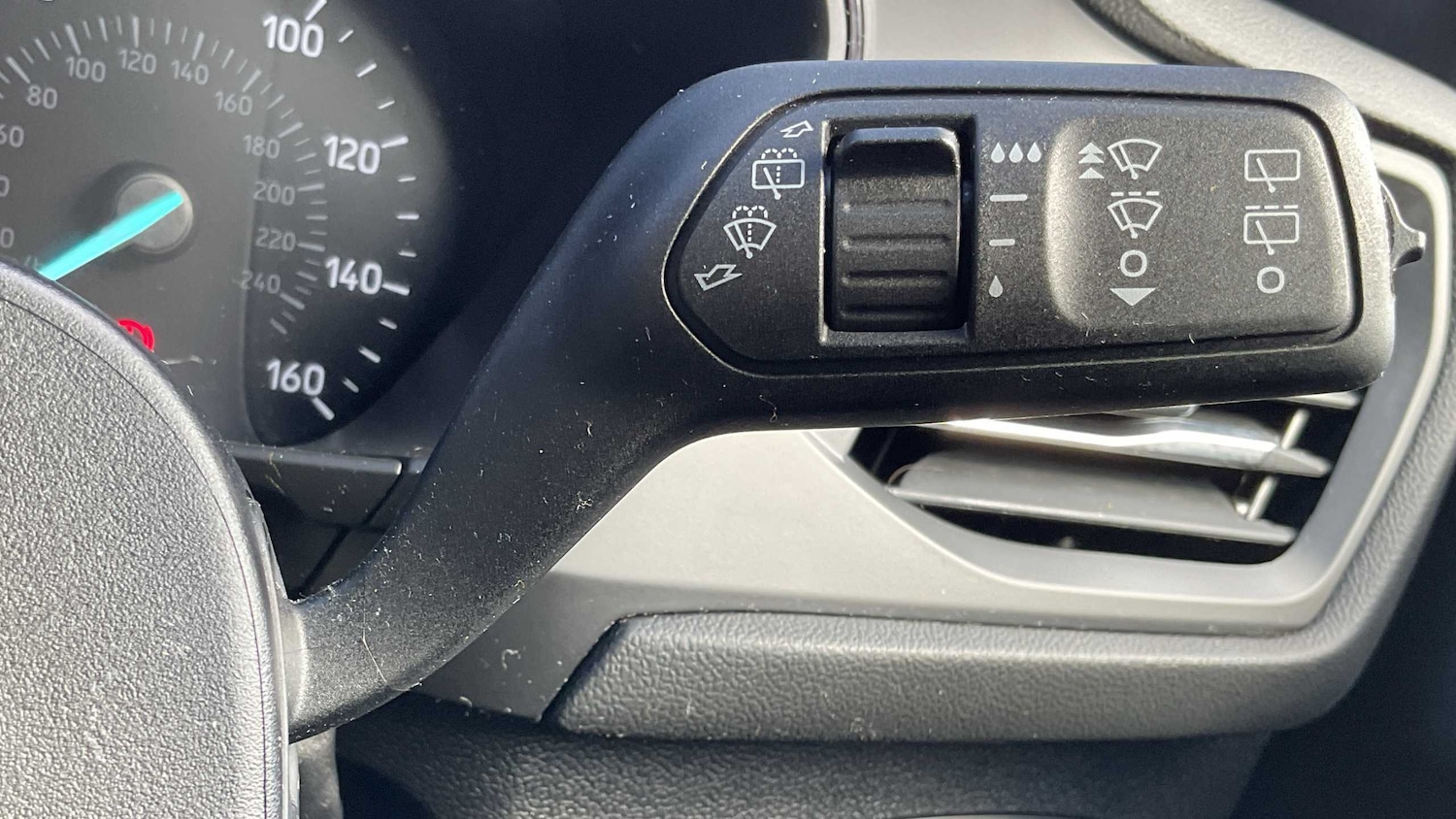 Used Ford Focus 2023 for sale - 75944430: Photo 28