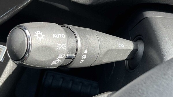 Used Peugeot 2008 2024 for sale - 75812422: Photo 28