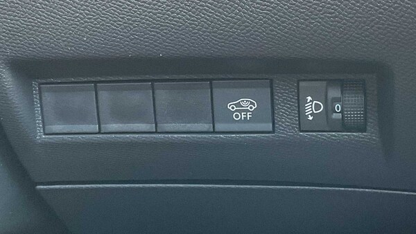 Used Peugeot 2008 2024 for sale - 75812422: Photo 30