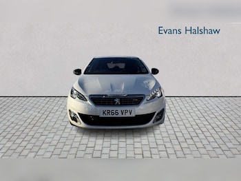 Used Peugeot 308 2016 for sale - 77112404: Photo