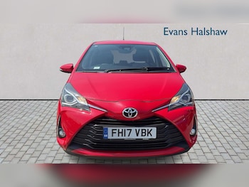 Used Toyota Yaris 2017 for sale - 79204699: Photo