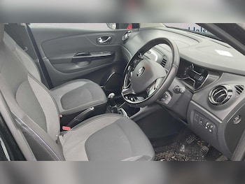 Used Renault Captur 2016 for sale - 77756464: Photo