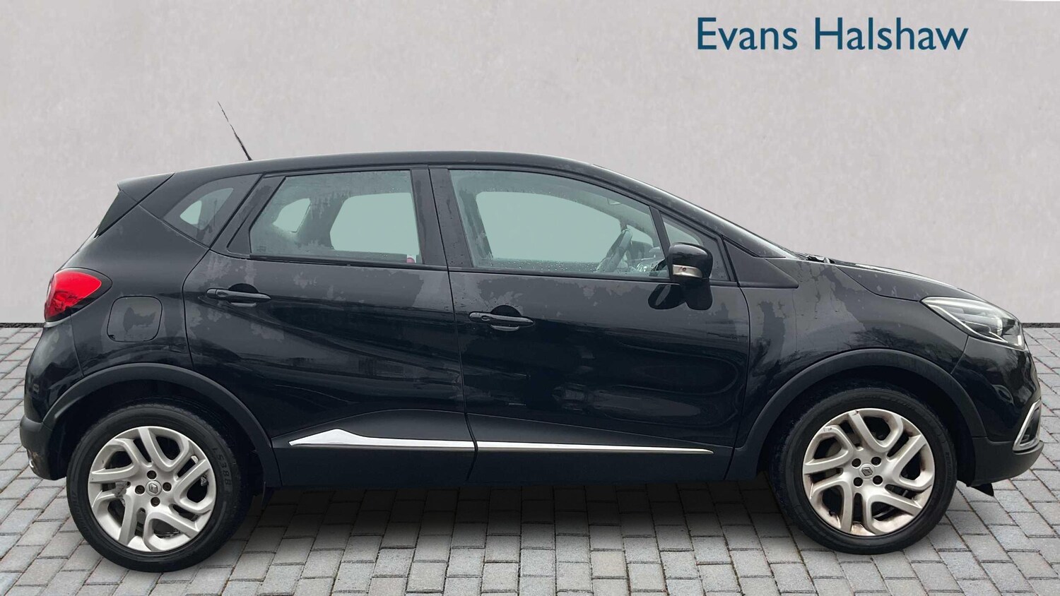 Used Renault Captur 2016 for sale - 77756464: Photo 7