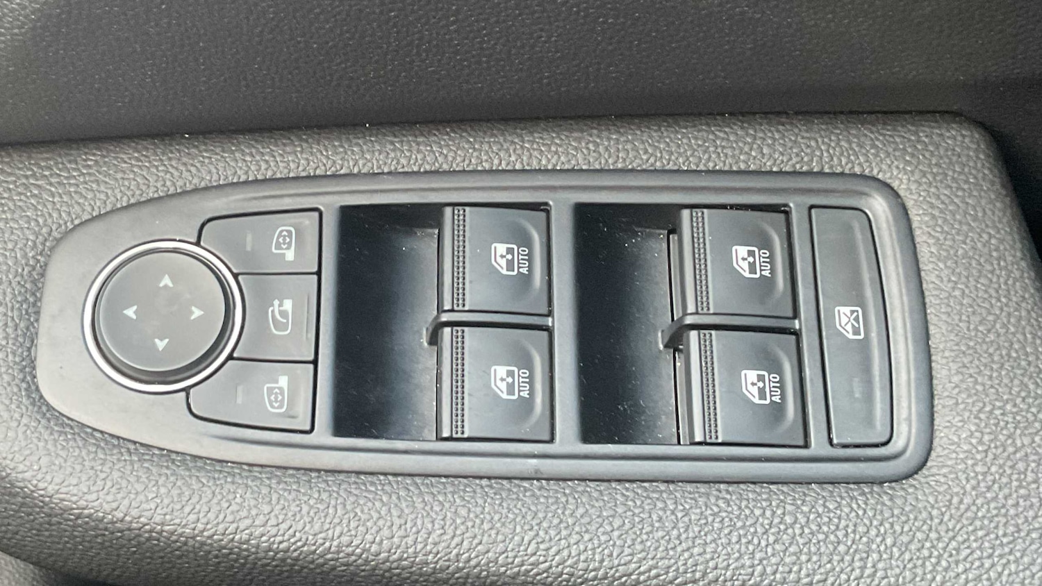 Used Renault Clio 2025 for sale - 77147251: Photo 23