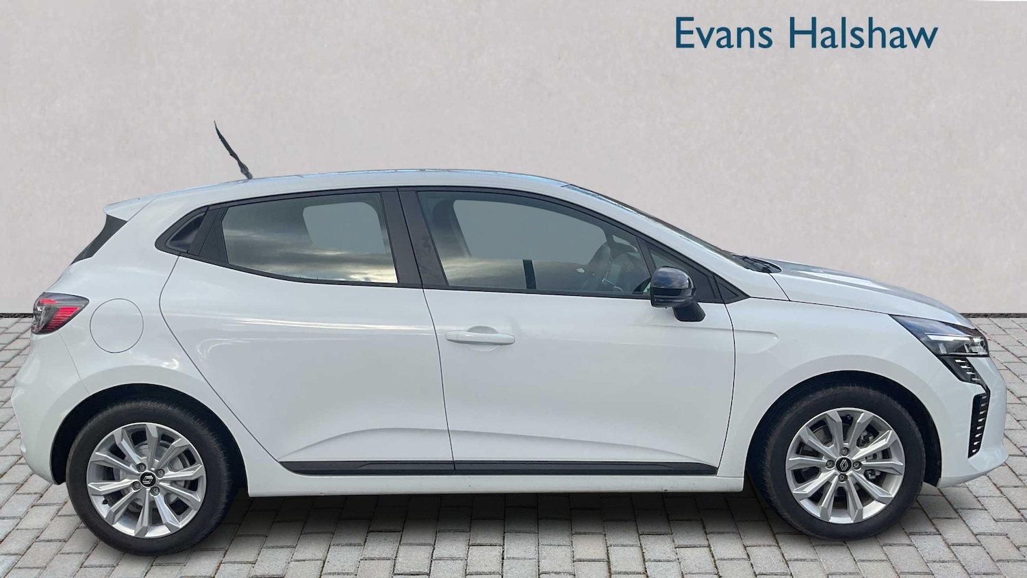 Used Renault Clio 2025 for sale - 77147251: Photo 5